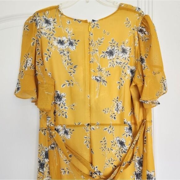 Studio8 Floral‎ Dress - Picture 7 of 11